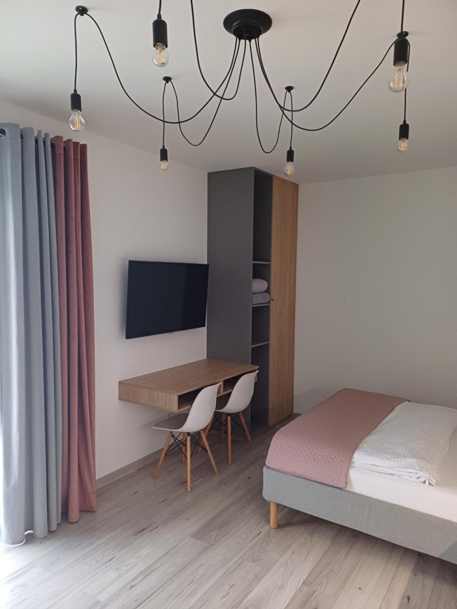 Spij W Kudowie Apartament I Pokoje Goscinne Kudowa Zdroj Luaran gambar